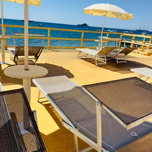 Sirina House Aparthotel